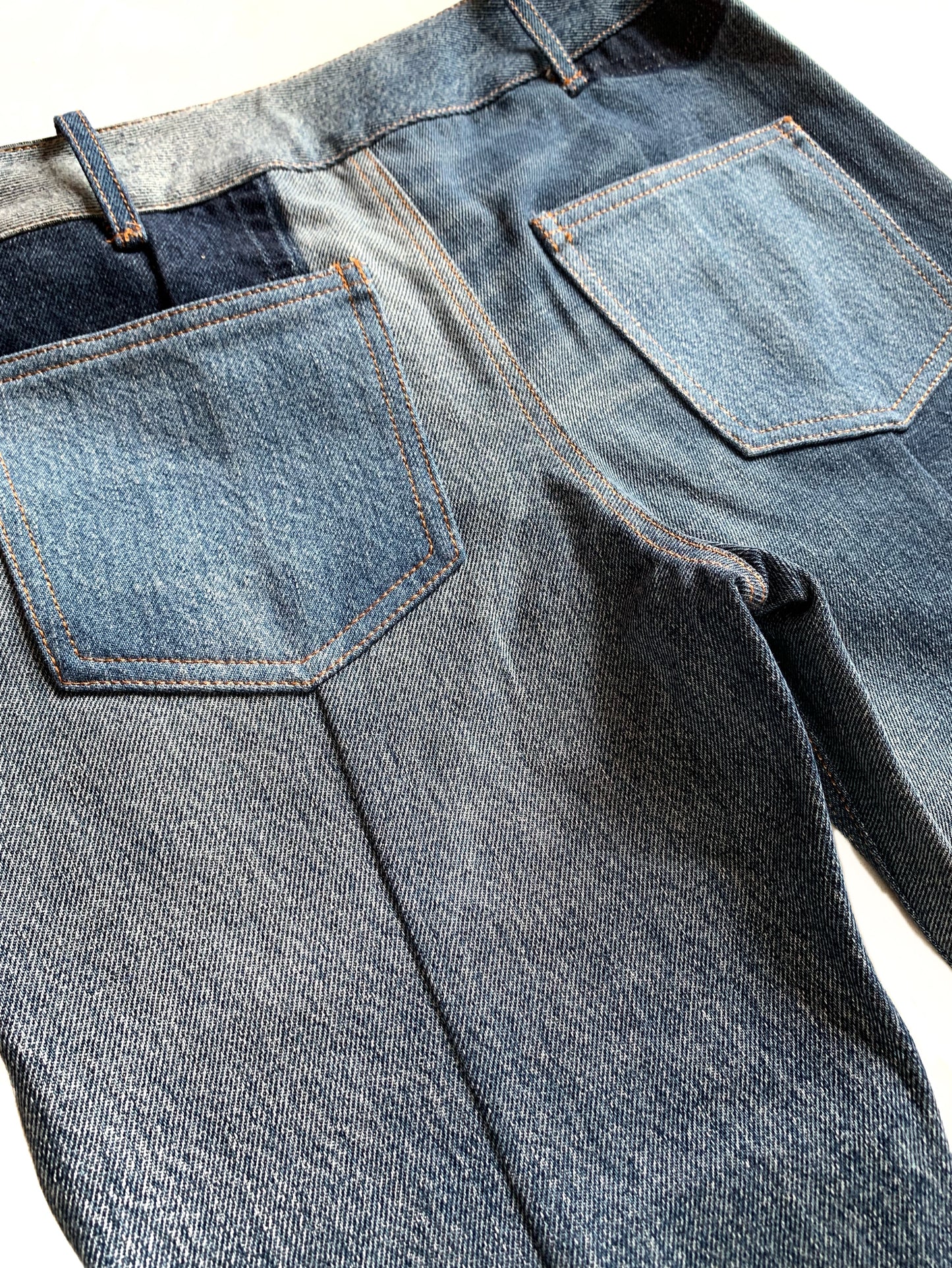 A.W.A.K.E Mode jeans